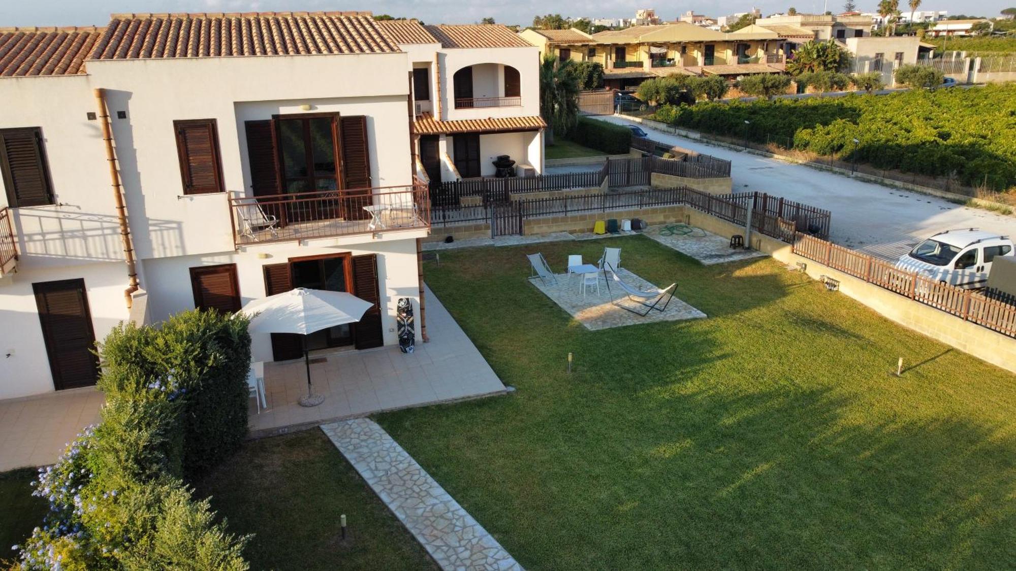 فيلا Aquilone Garden بيرجي فيكي المظهر الخارجي الصورة